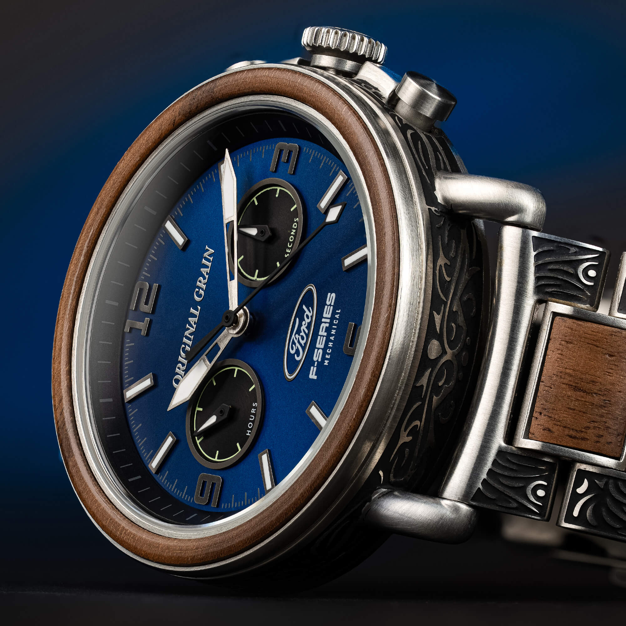 Ford.com Western Mechanical Chrono 44mm