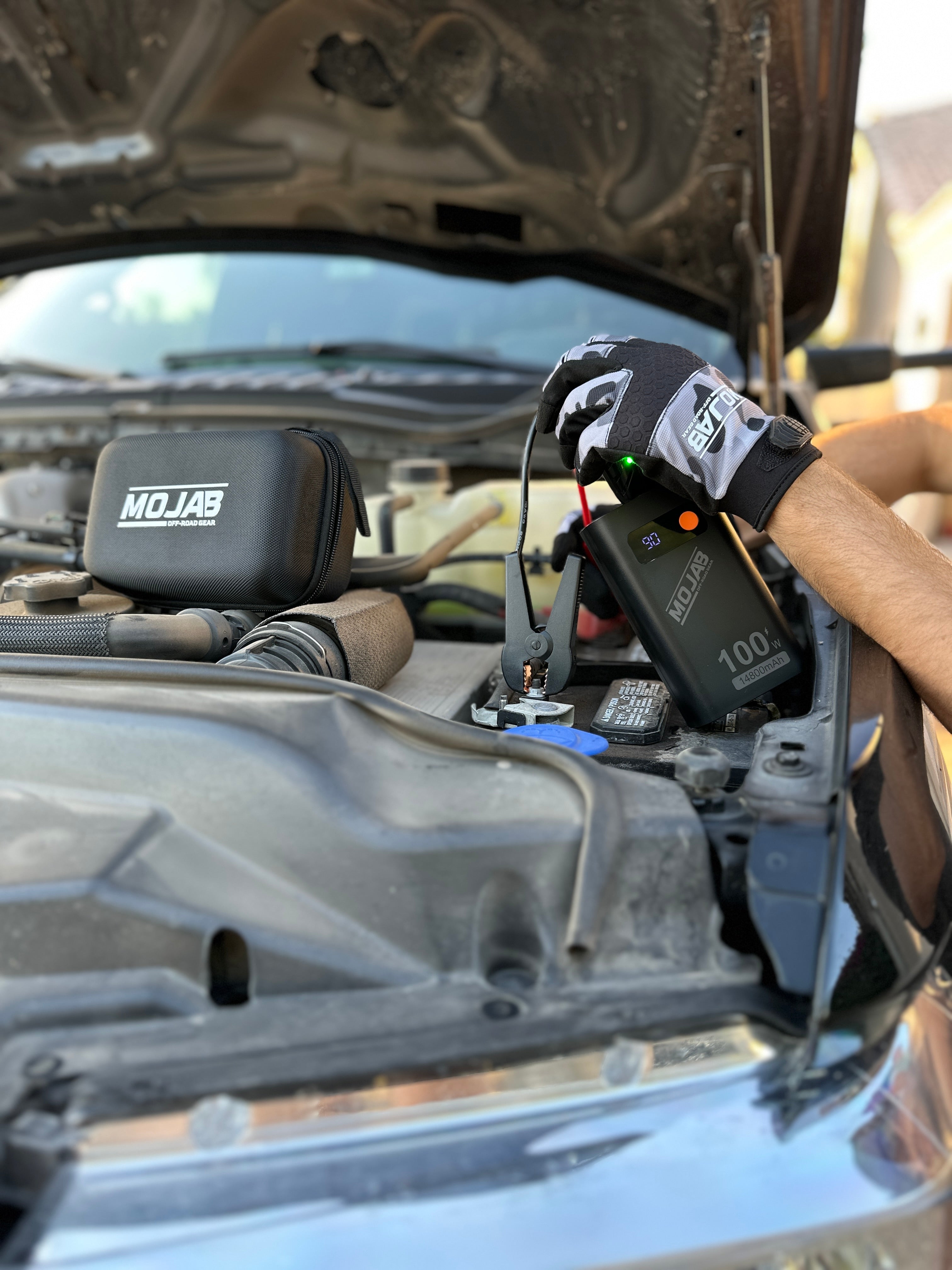 Battery Booster / Jump Starter | 1800A Peak | 14800mAh | Portable Power Bank