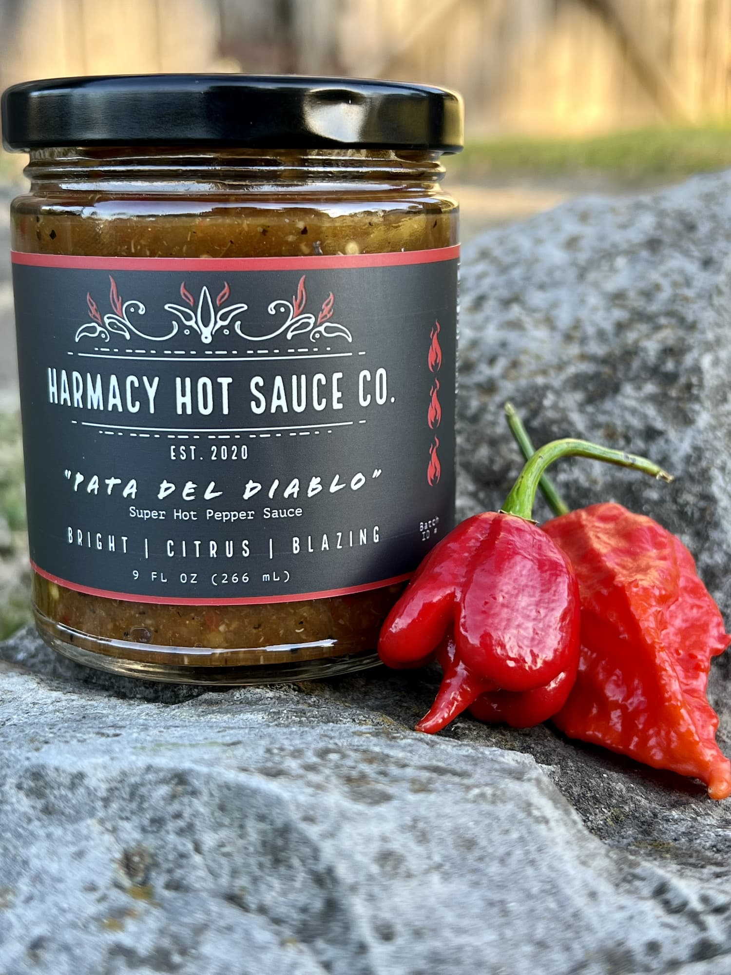 Pata del Diablo - Extra Hot Tomatillo & Tangerine (9oz)