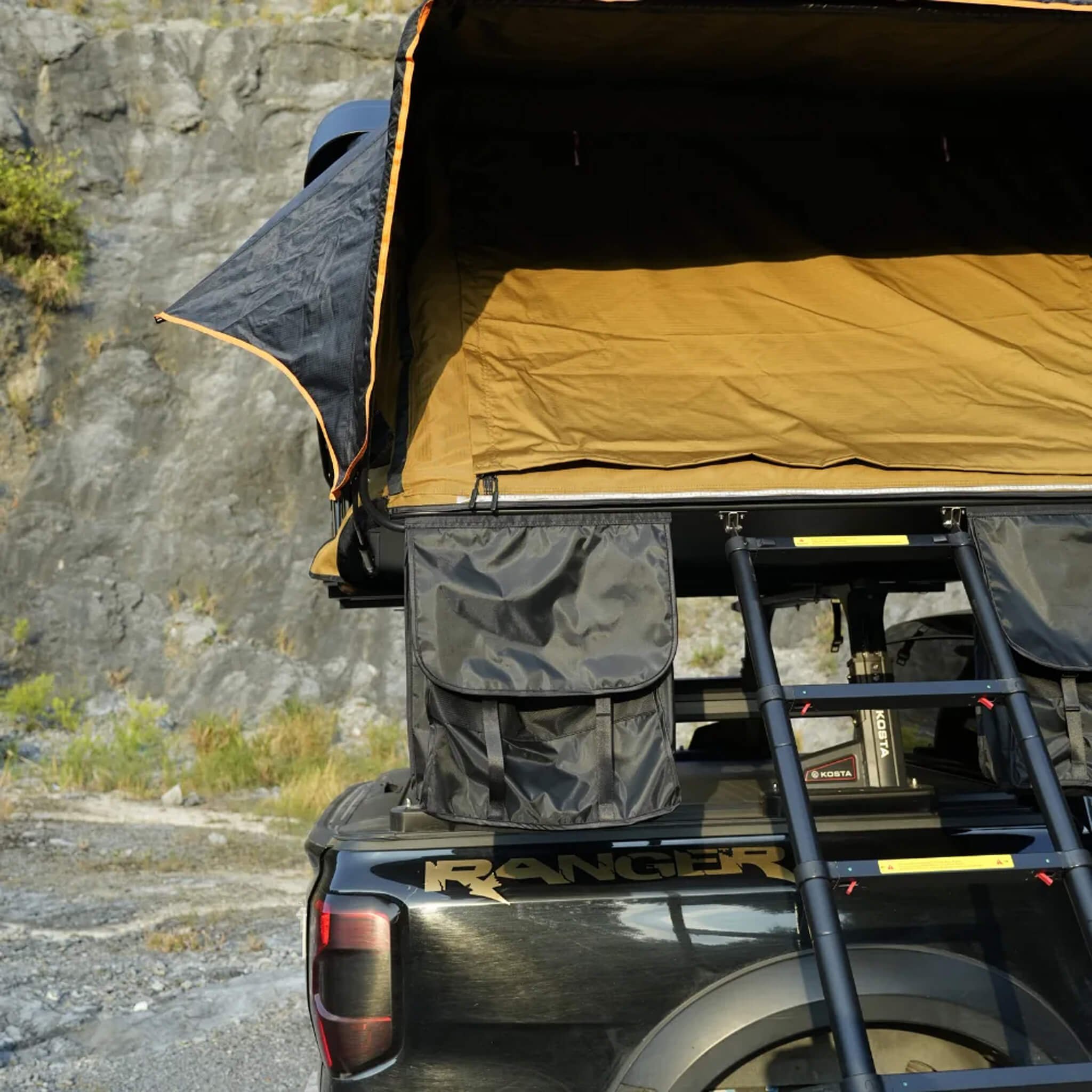 Naturnest Sirius 2 Plus XL Premium 4-Person Clamshell Rooftop Tent