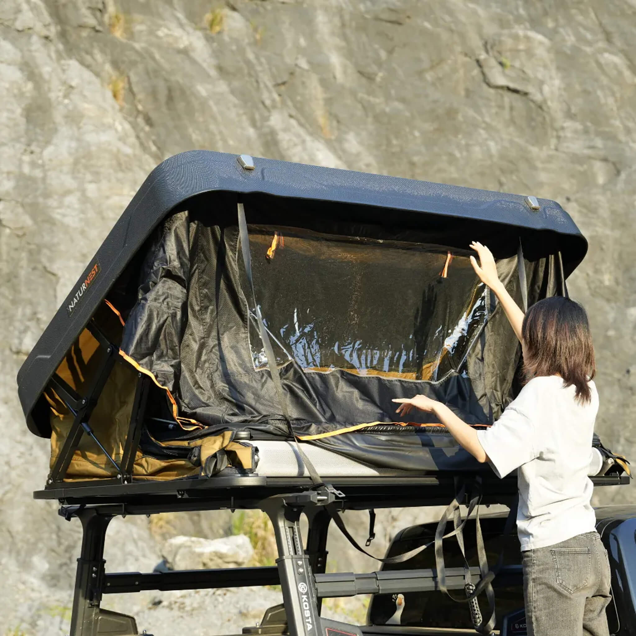 Naturnest Sirius 2 Plus XL Premium 4-Person Clamshell Rooftop Tent