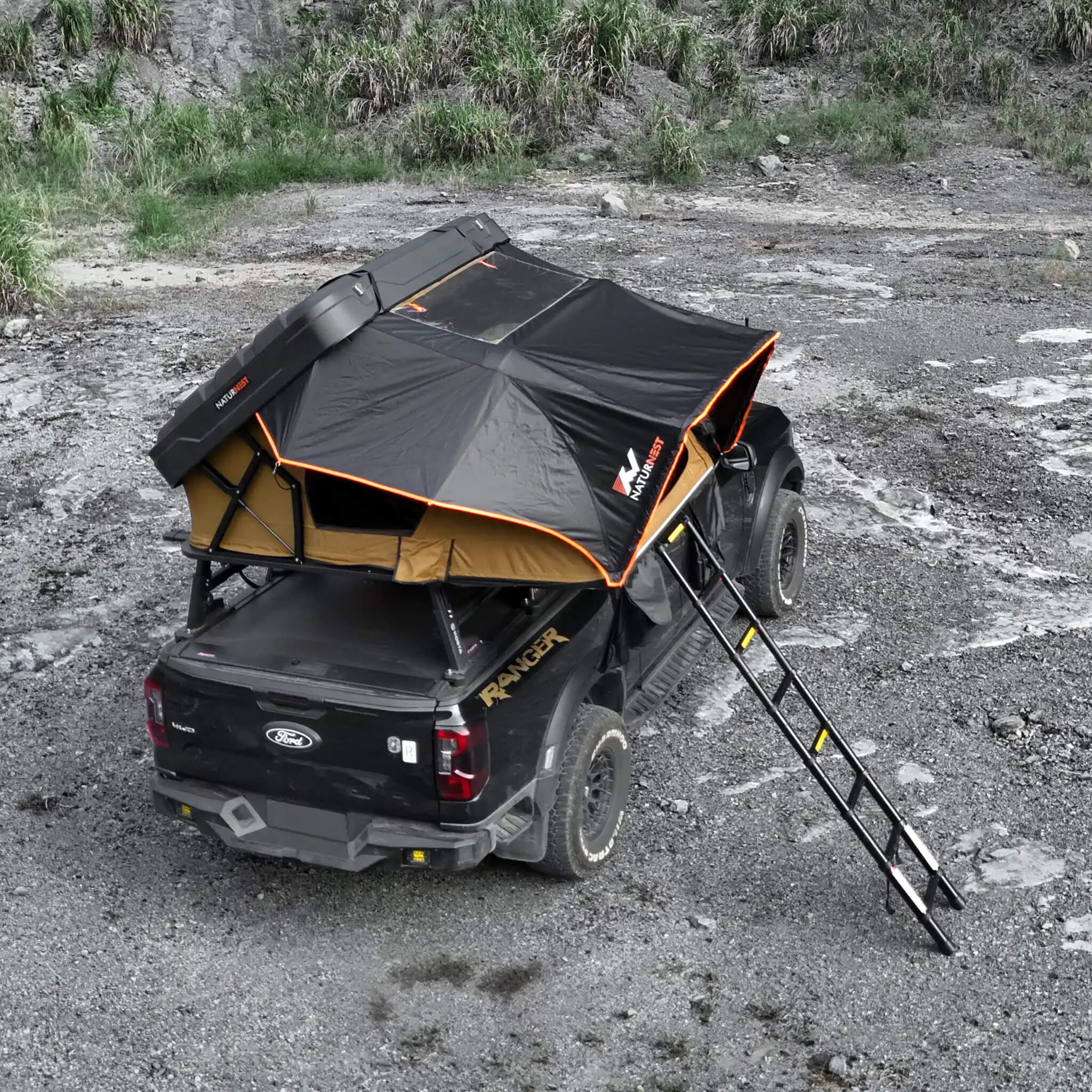 Naturnest Sirius 2 Plus XL Premium 4-Person Clamshell Rooftop Tent