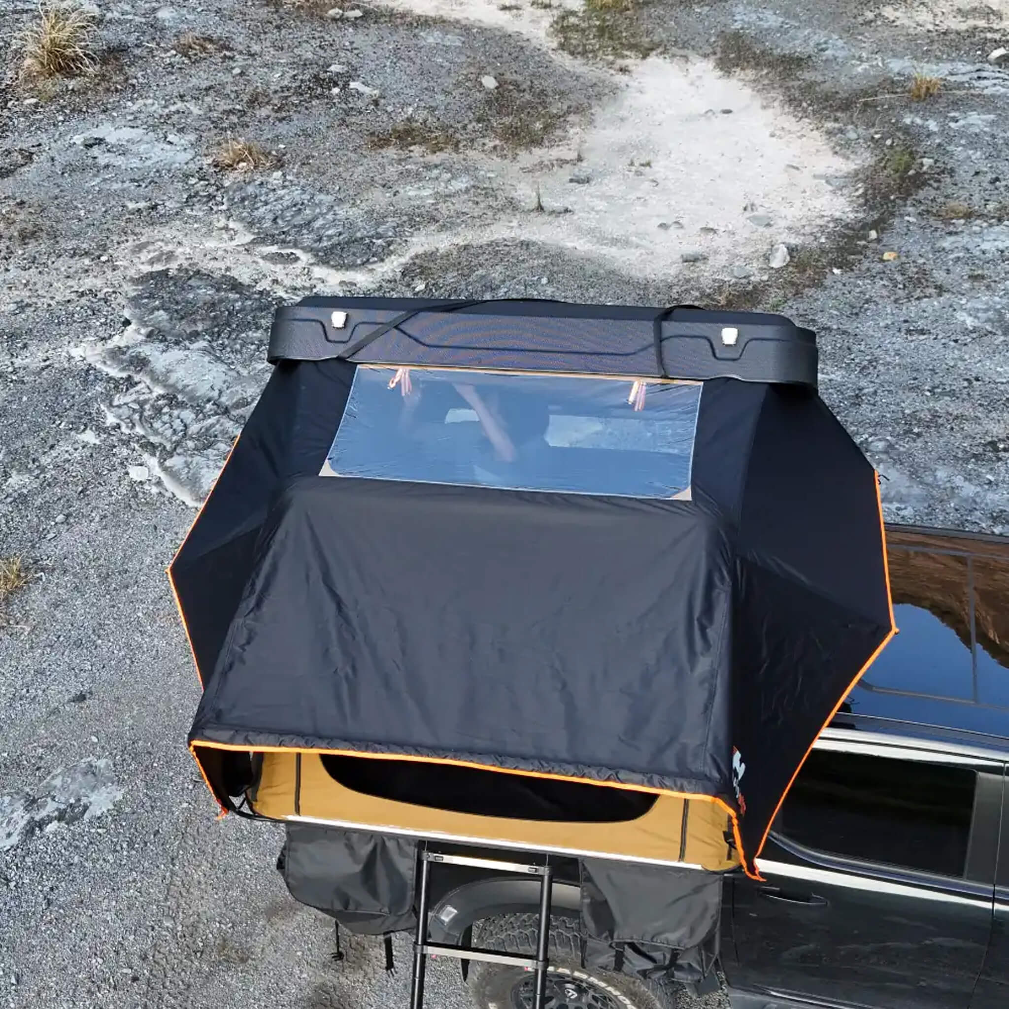 Naturnest Sirius 2 Plus XL Premium 4-Person Clamshell Rooftop Tent